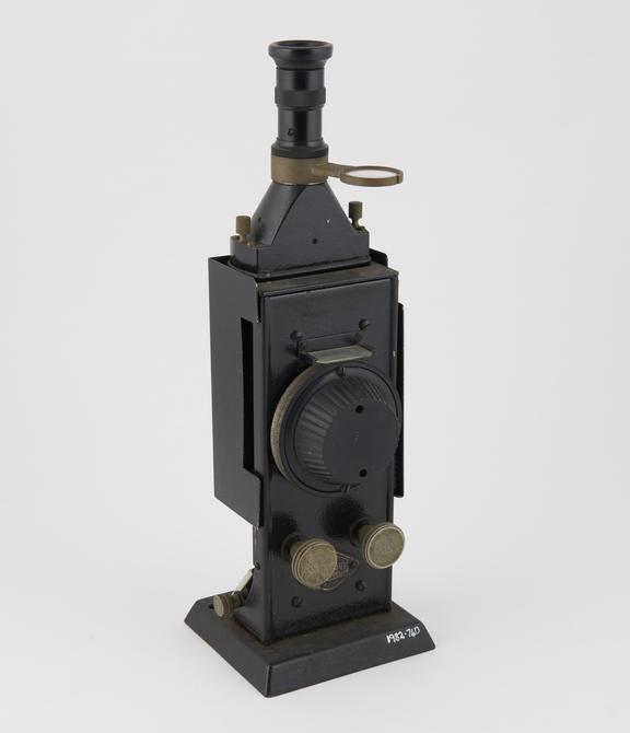 Klett colorimeter by Hellige and Co., Freiburg, Germany