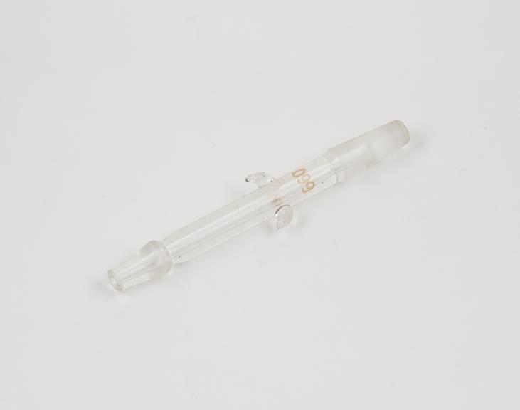 Glass pipette labelled '660'