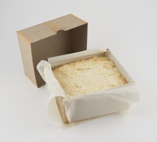 1lb pack of LCC Tender transparent soap flakes