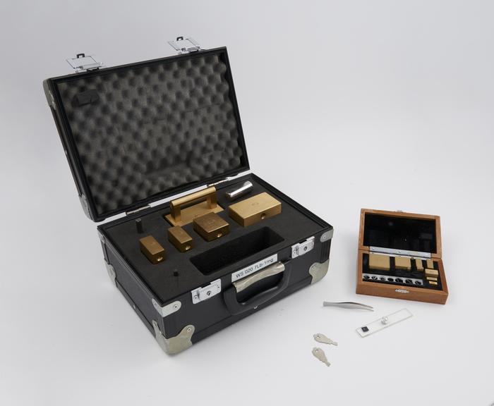 Set of inspector's Imperial Measure rectangular testing weights