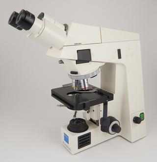 Axioskop 20 microscope