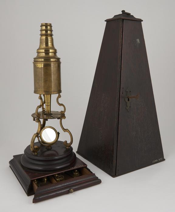 Scroll-type Culpeper microscope, by Thomas Ribright