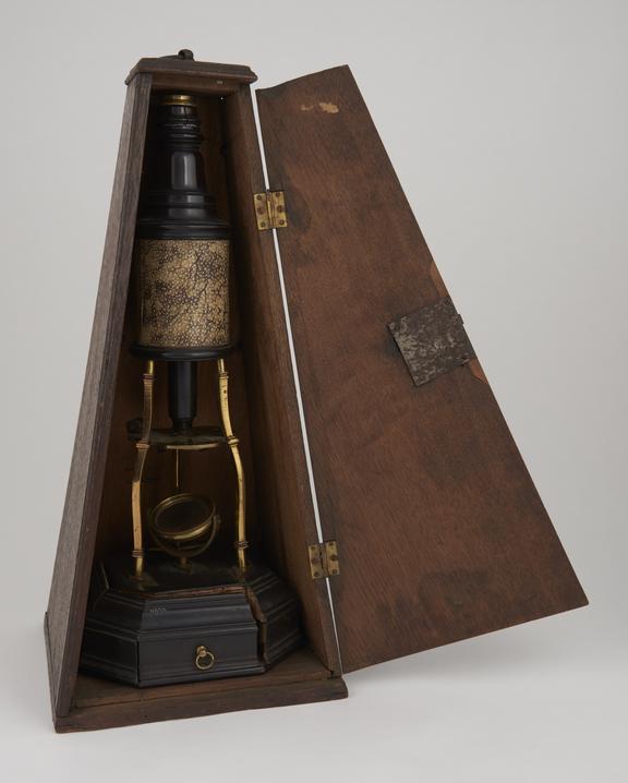 Culpeper microscope, with black shagreen tube, in pyramid case