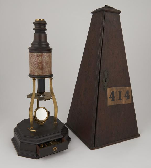 Culpeper microscope by T. Wright in oak case