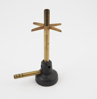 Bunsen burner for use with spectroscope