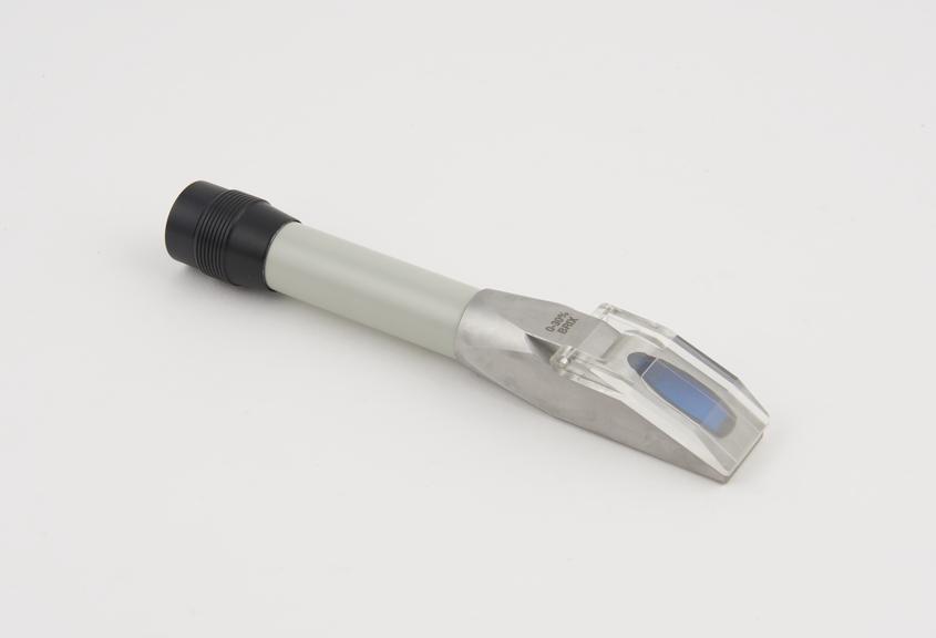 Hand-held 'Field' refractometer, for sugar (Brix scale)