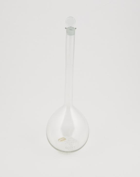 Round bottomed standard measuring flask with glass stopper