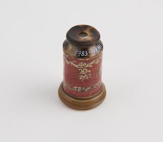 Miniature spyglass telescope with leather tubeand decoration