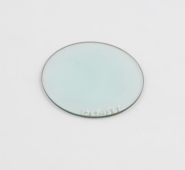 Circular convex lens