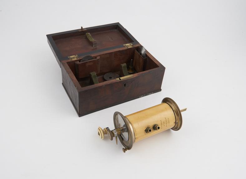 Microtome in box