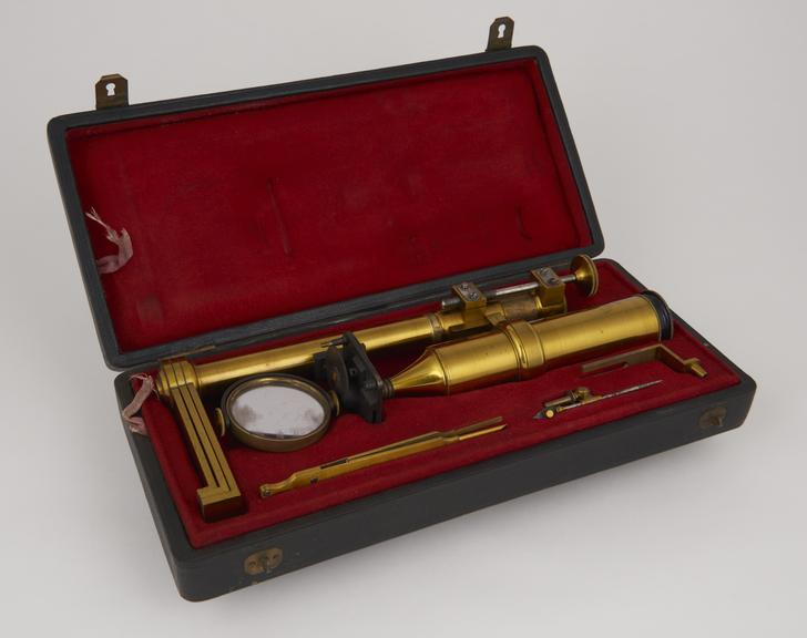 Microscope
