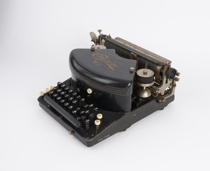 Empire typewriter No. 111619, 1923