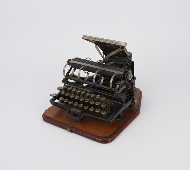 Fitch typewriter No.3287, type bar class, on base board