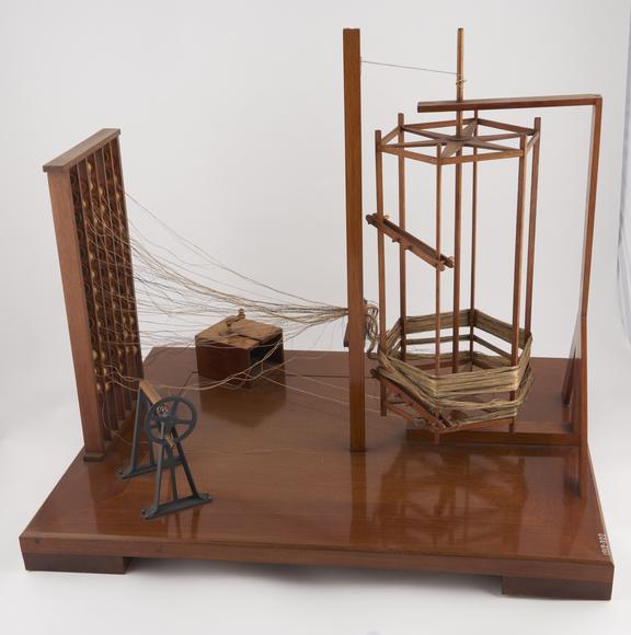 Model (scale 1:6) of hand warping mill for small quantities of