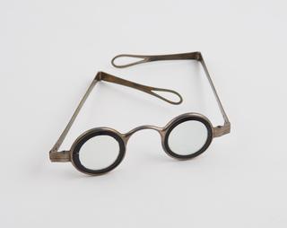 Silver-framed 'visuals' spectacles