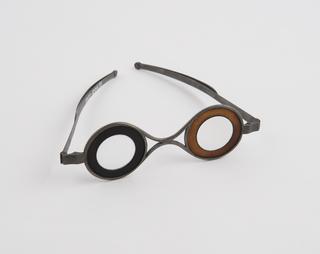 Spectacles, horn 'visuals' iron/steel framed