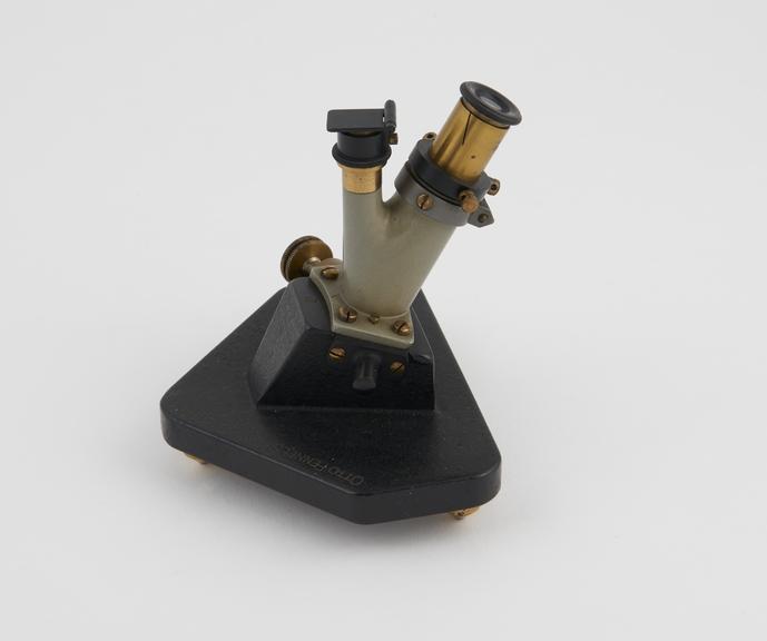 Schatz' scale reading microscope, by O. Fennel und Soehne, c