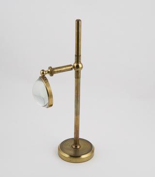 Magnifier, accessory for compound monocular microscope