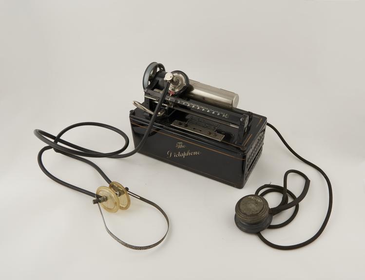 TALKON トークオン　1985年9月号 Dictaphone transcribing machine, Type B, c.1924 | Science Museum