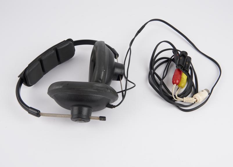 Headphones Telefunken model TH28 c. 1970 Science Museum Group