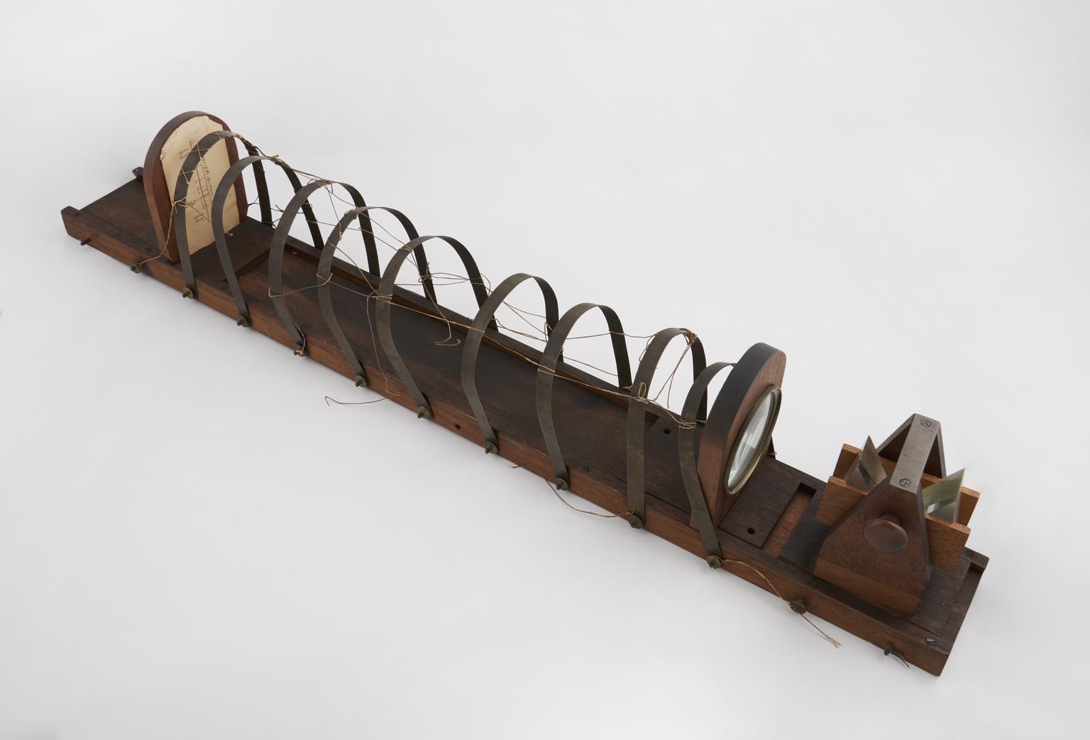 Spectroscope apparatus for Solar spectrum research | Science Museum ...