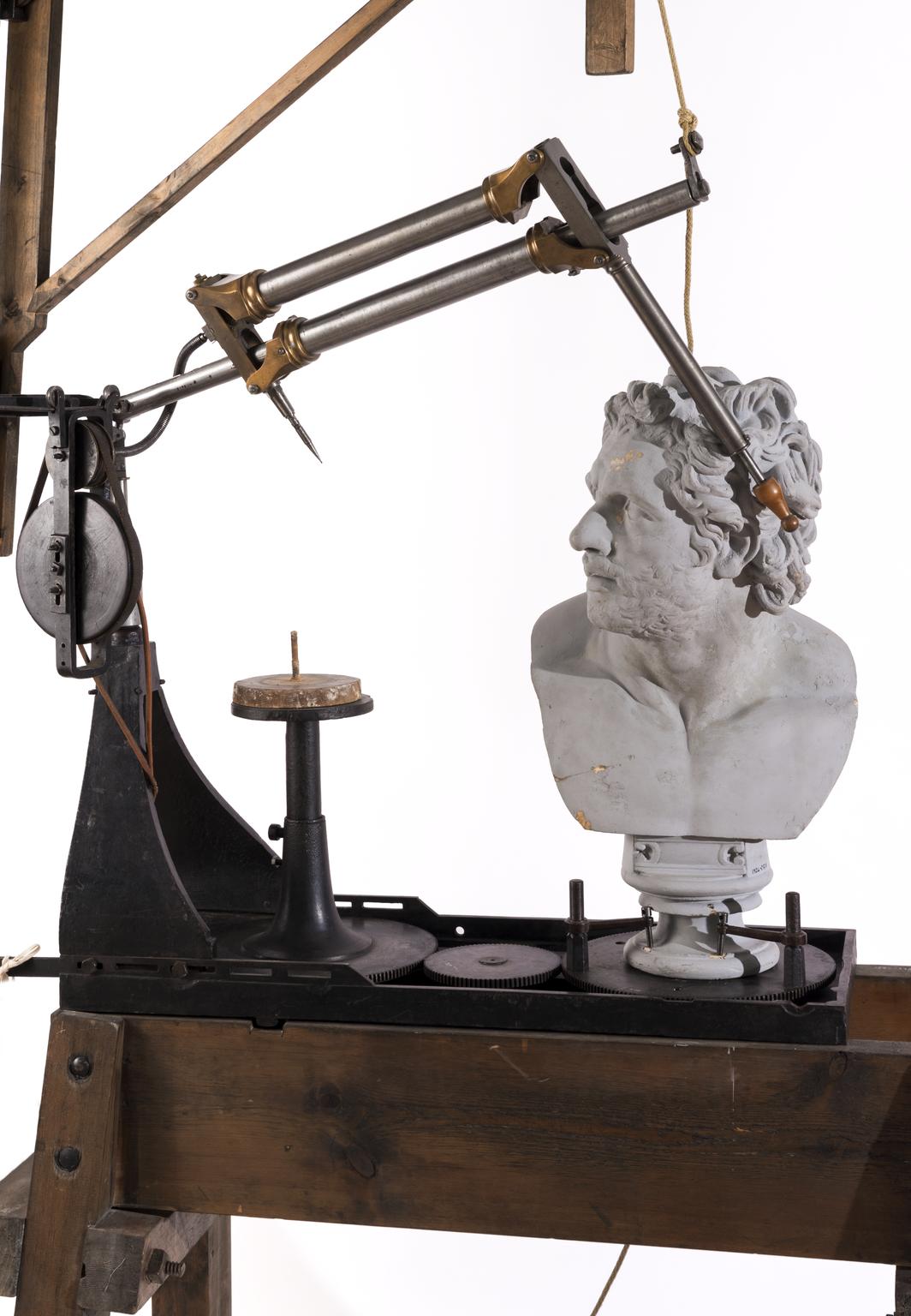 Reproducing Machine Machine for reproducing sculpture | Science Museum Group Collection