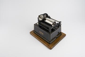 Edison "Gem" phonograph and wooden case