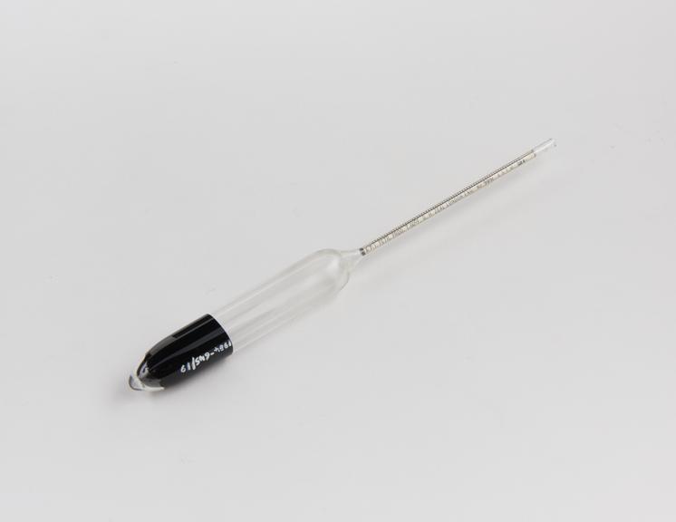 A.P.I hydrometer for petroleum, short, plain form. ASTM No.28H