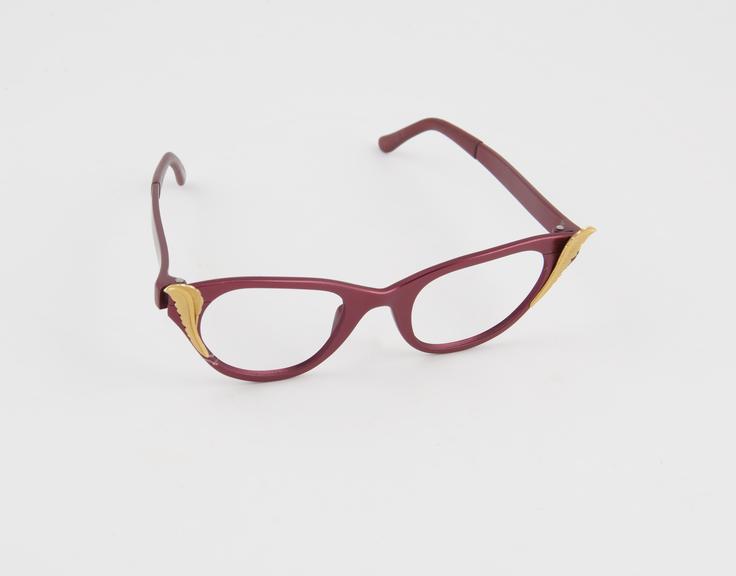 one pair of American spectacle frames, Tura style, 1970