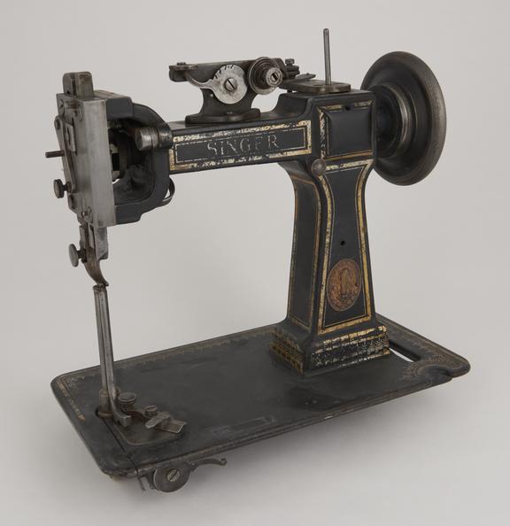 Singer double-thread chainstitch glove sewing machine, c. 1917.