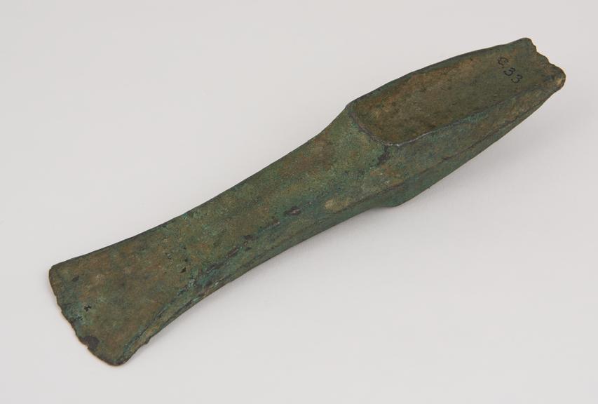 Flanged bronze celt with stop-ridge, Hungary