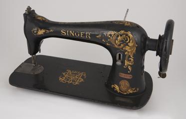 Industrial sewing machine