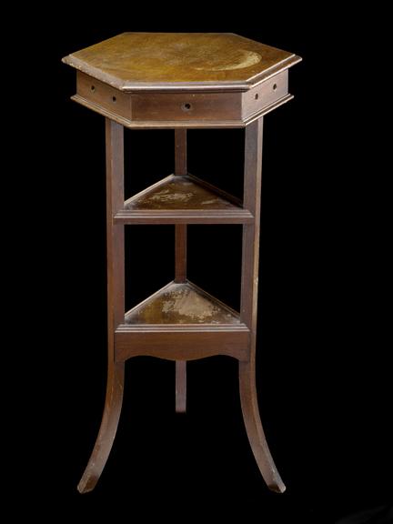 Electrophone table