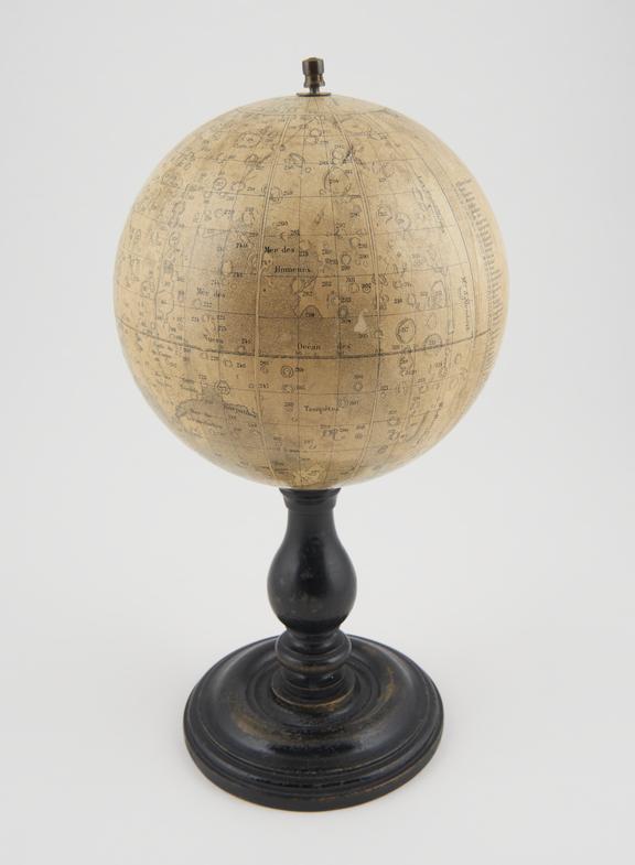 French lunar globe, 15cm (5 3/4-inch) diameter (1:23,000