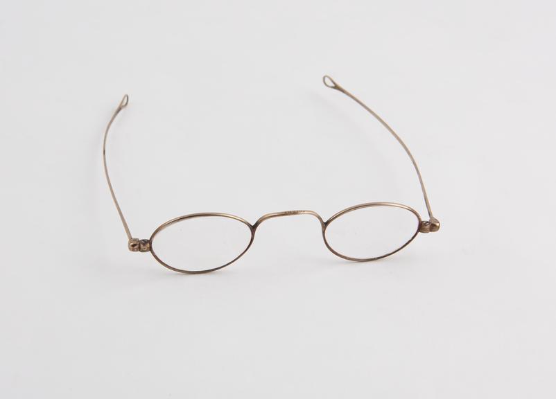 Gold 'pantoscopic' spectacles by John Braham of Bristol