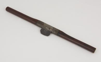 Double handled planing iron