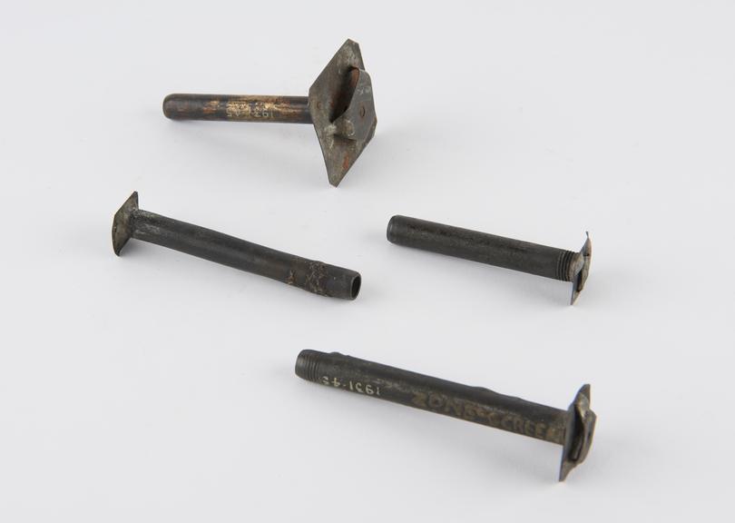 Reproduction of four Rayleigh Bird-calls'; (originals in Royal