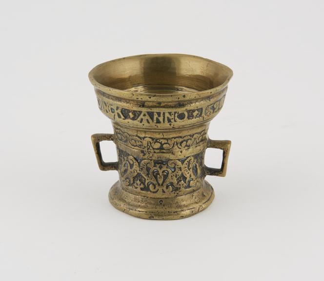 Brass mortar inscribed ..LETTE VERWINT AL..DINCK ANNO 1536''