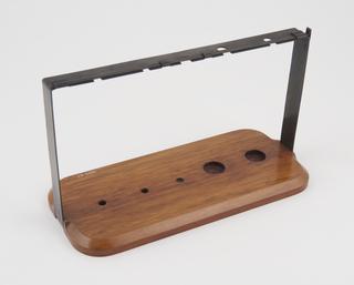 Stand for five hydrometers