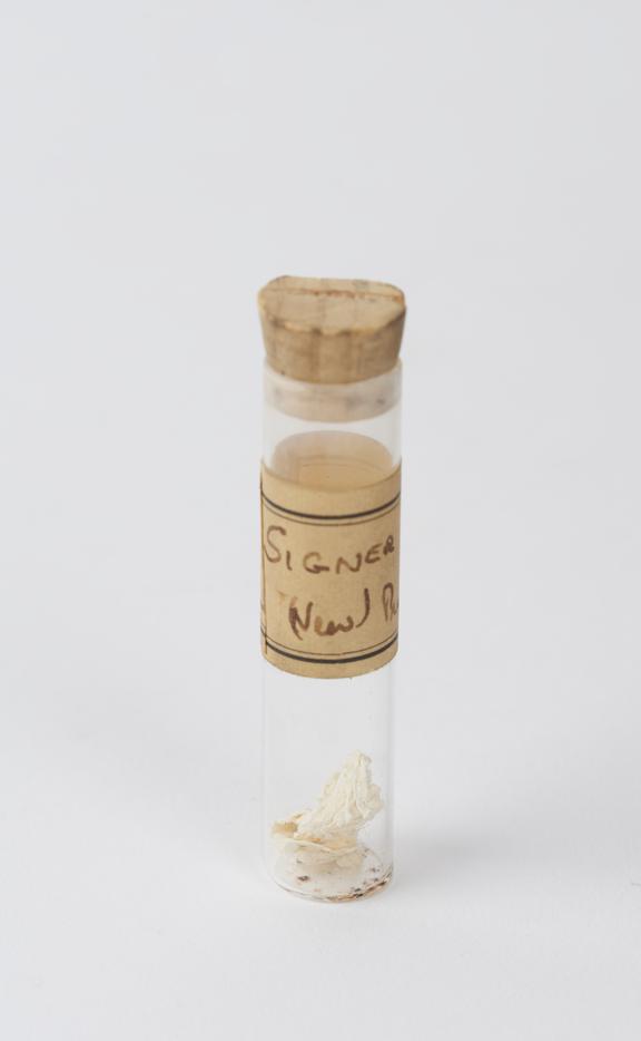 Samples of DNA labelled SIGNER DNA (New) Prep VII Schwand', c