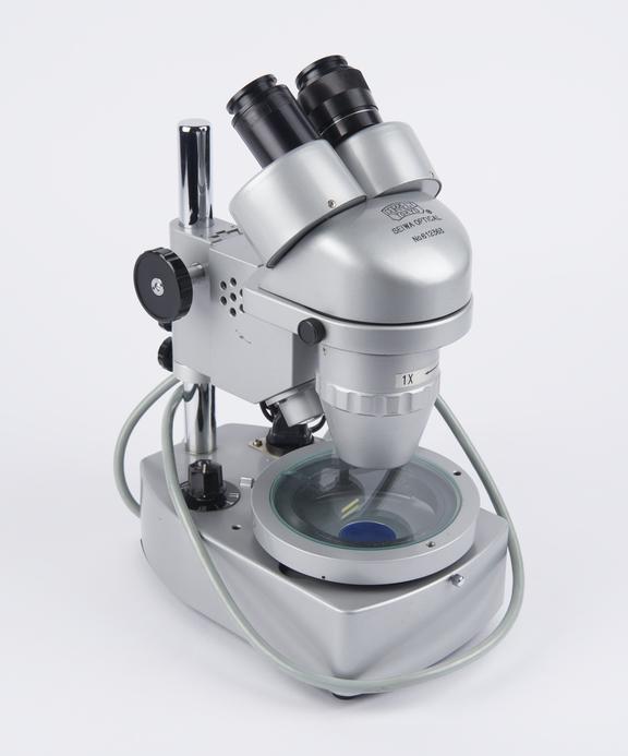 Correct' stereoscopic microscope | Science Museum Group Collection