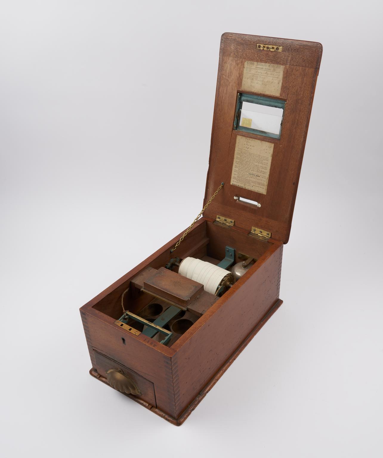 イギリスの古い木製レジスター　Cash Till large_smg00028142.jpg