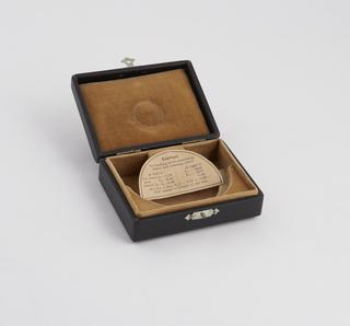Case for curvimeter for English measure