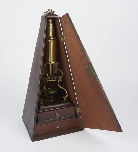 Culpeper-type microscope in brass