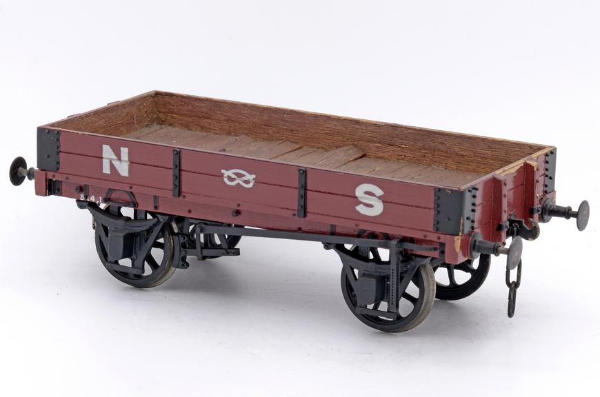 Model 2 plank wagon | Science Museum Group Collection