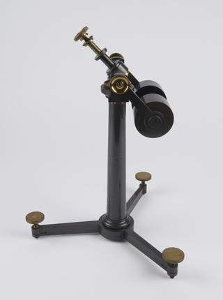 Telescope for brass framed quintant