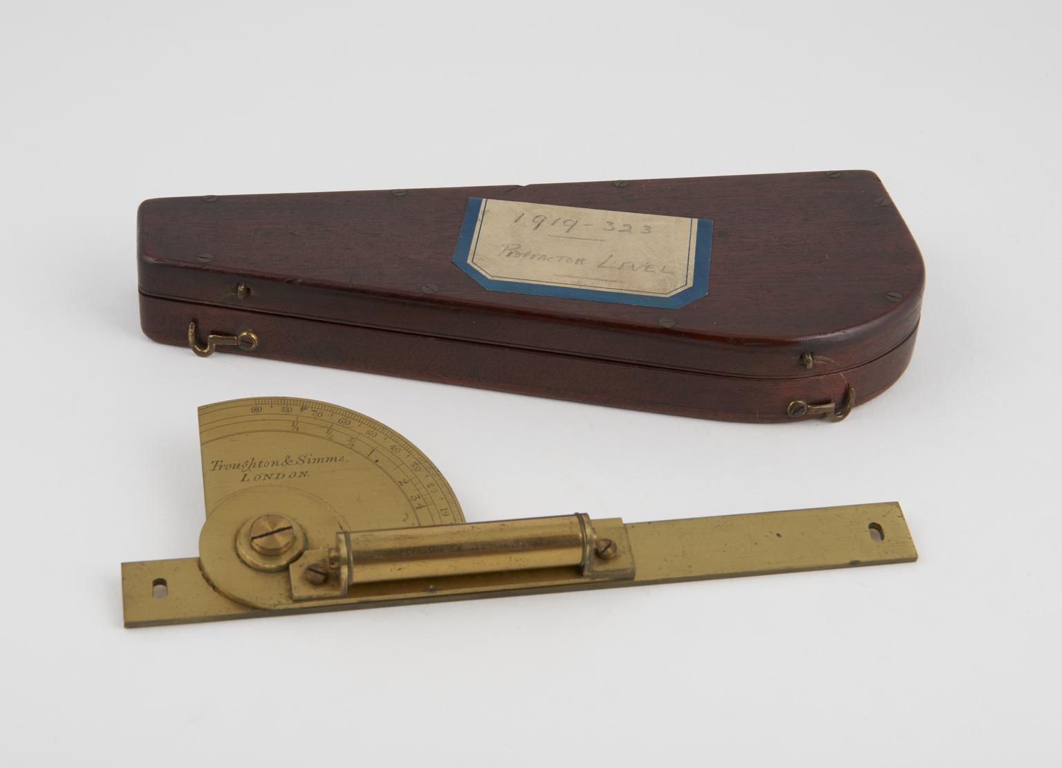 Brass clinometer | Science Museum Group Collection