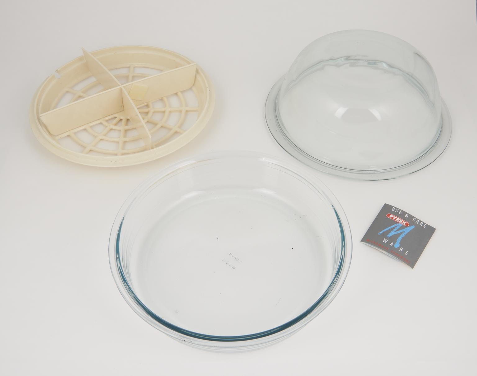 Pyrex multipurpose microwave cooking pot