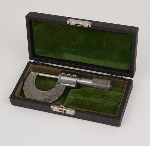 Slocomb digital micrometer