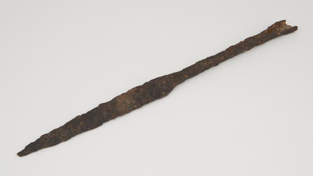 Iron lancehead from cemetery at Ableiges